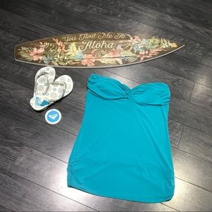 Turquoise Strapless Top